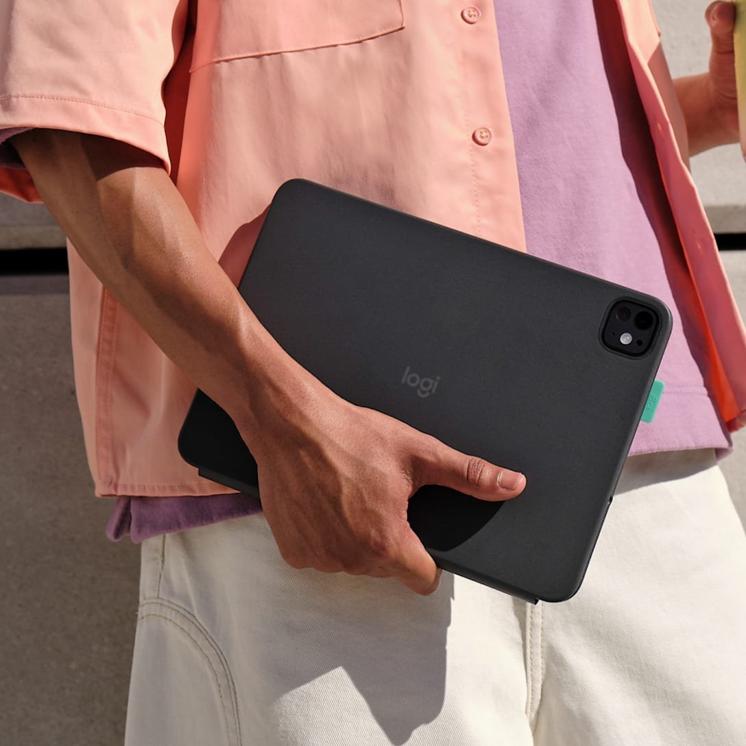 Logitech Flip Folio - Teclado Y Funda Folio - Full Size - Inalámbrico - Bluetooth 5.1 Le - Qwerty - Nórdico (Danés/Finlandés/Noruego/Sueco)