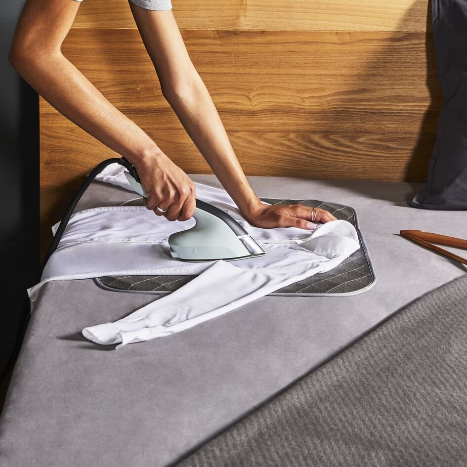 Tefal Jf4031e0 2-In-1 Vertical Steam Iron, Verde & Black