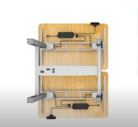 Mesa Electrica Ergonomica Doble Cara A Cara Altura Regulable Sin Tablero Color Estructura Gris Control Tactil Altura Desde 645mm-1290mm