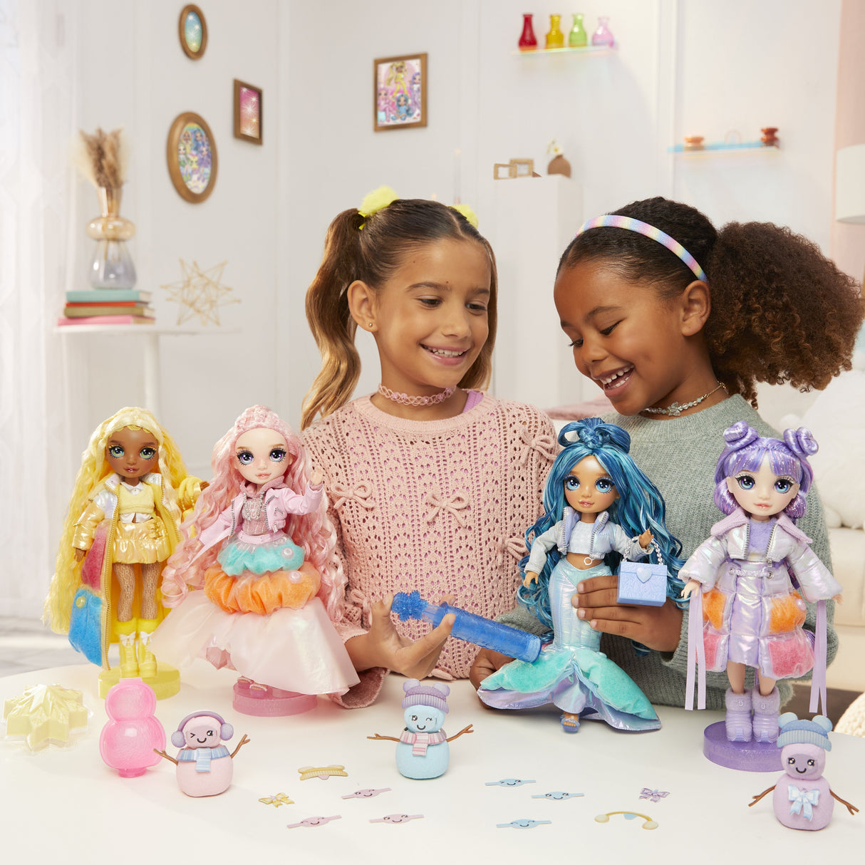 Muñeca Entretenimientos Rainbow High Winter Wonderland - Bella (Azul), Muñeca 120834-Euc