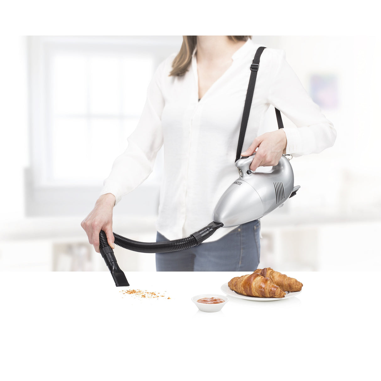 Aspirador De Mano Princess Turbo Tiger 332757 610w Deposito 500ml