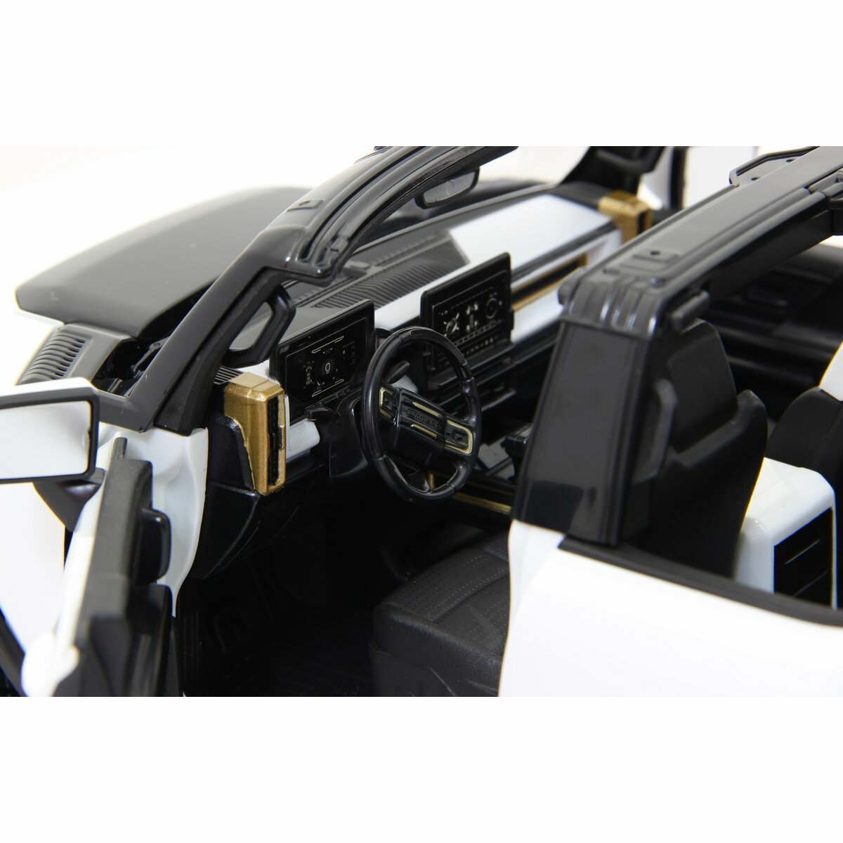 Jamara Hummer Ev 1:16 White 2.4ghz Manual Door