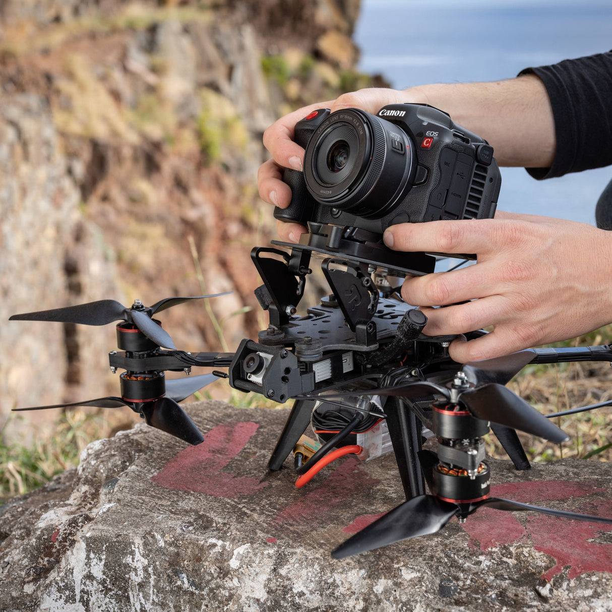 Canon Eos R5 C Cuerpo Milc 45 Mp Cmos 8192 X 5464 Pixeles Negro