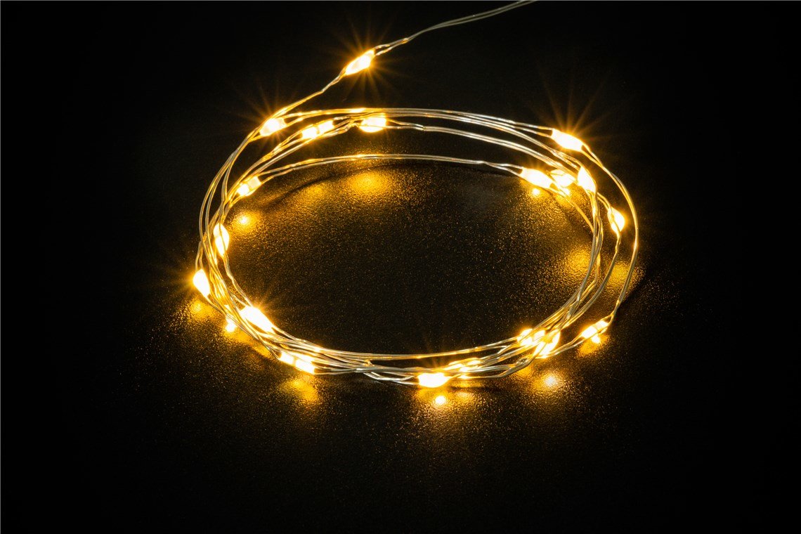Cadenas De Luces De Alambre Plateado Con 20 Led X 2 , Incl. Temporizador
Decoración De Iluminación Atmosférica Para Uso Interior