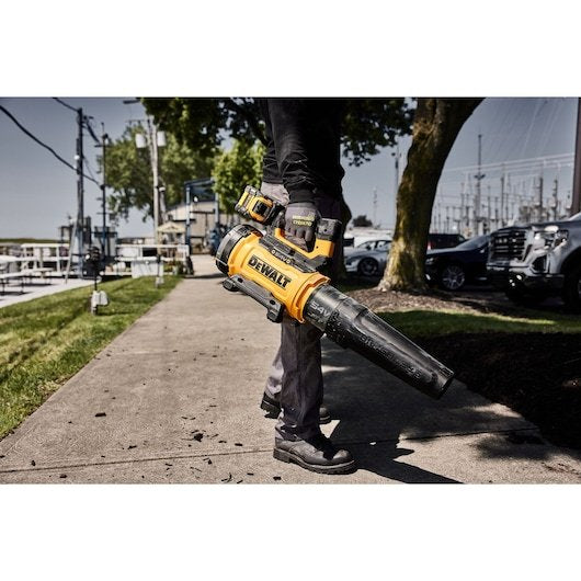 Soplador De Hoja Dewalt Dcmbl777n-Xj 54 V 258 Kmh