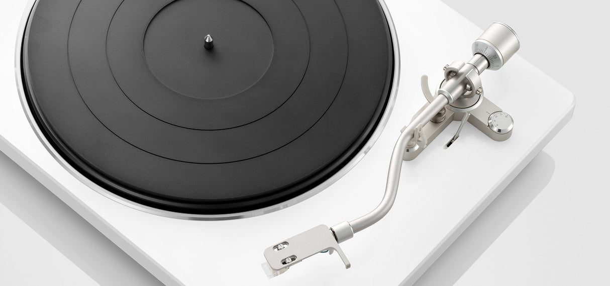 Denon Dp-400 White Tocadiscos De Alta Fidelidad