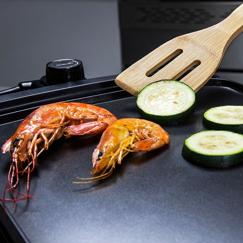 Plancha Cecotec Black&Water 2500 Tamaño 450*250mm