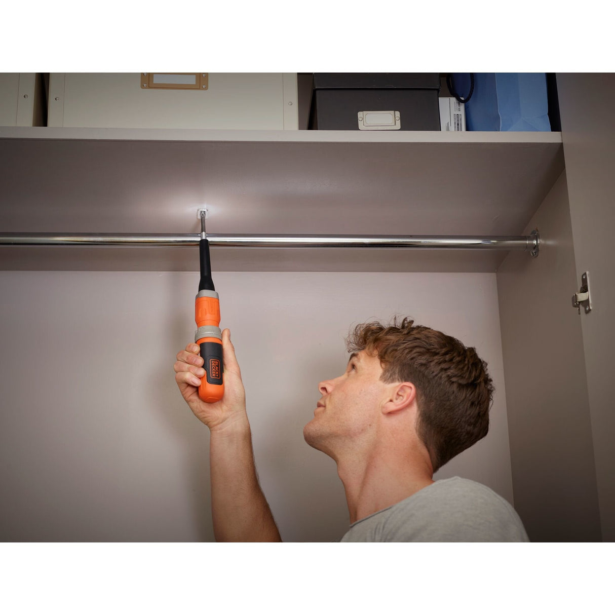 Destornillador Inalámbrico Black+Decker Bcf603c-Qw, 3,6 Voltios Naranja/Negro, Batería De Iones De Litio 1,5 Ah Bcf603c-Qw