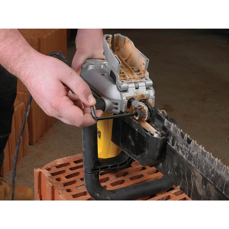 EAN 5035048393871 - DeWALT DWE398 sierra de sable imagen 3