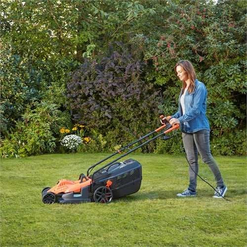 EAN 5035048682838 - Black & Decker BEMW481BH cortadora de césped Cortacésped manual Corriente alterna Negro, Naranja imagen 3
