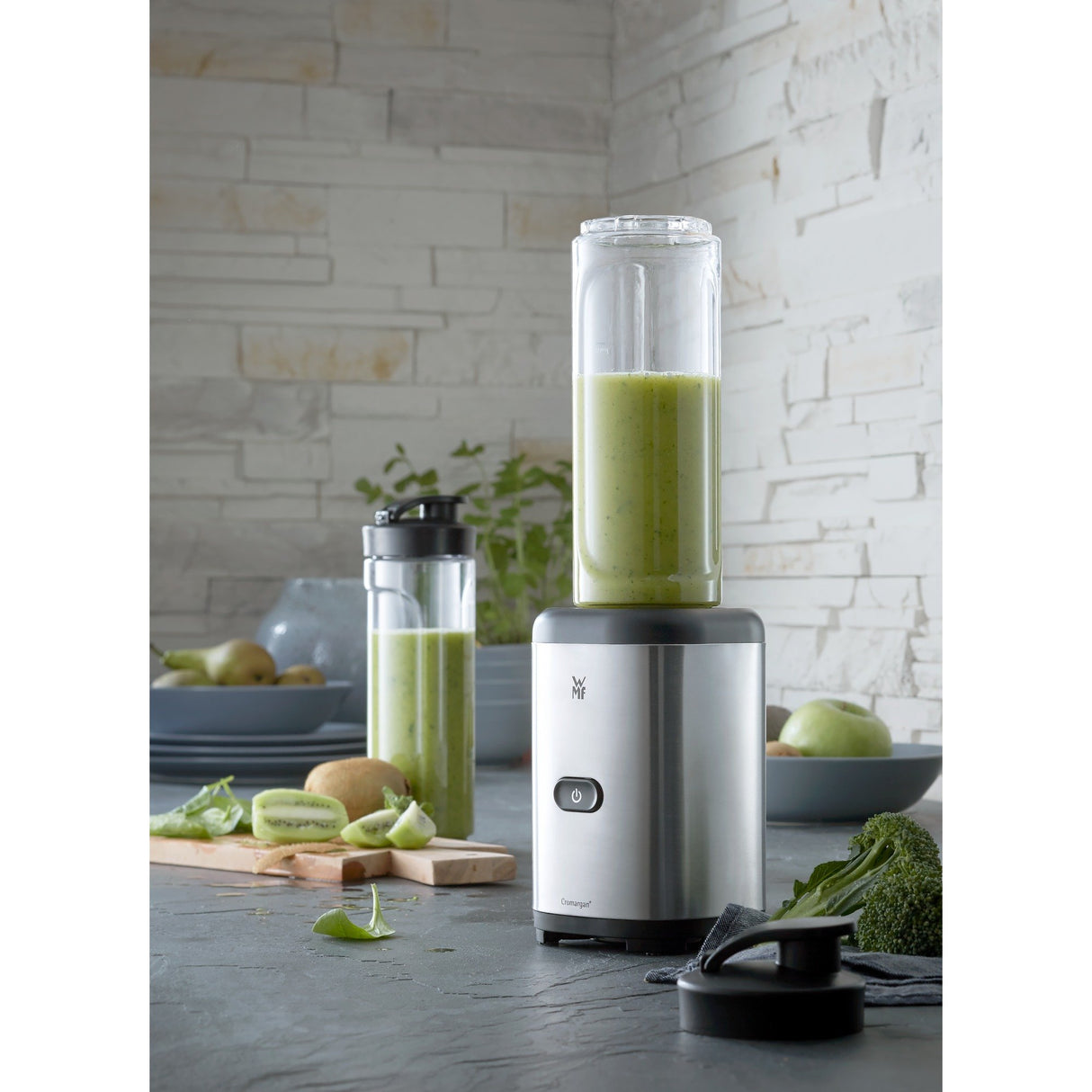 EAN 4211129072403 - WMF Kult X 0416270011 0,6 L Batidora de vaso 300 W Negro, Plata imagen 7