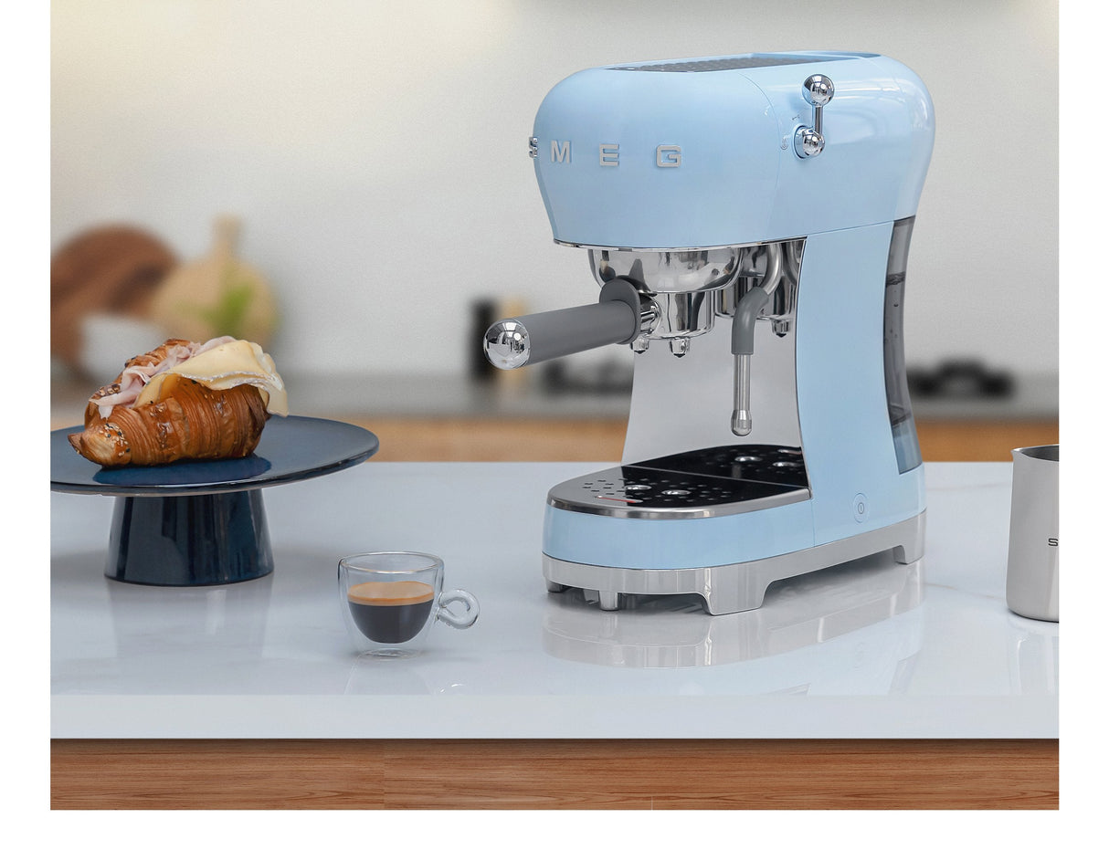 Smeg Ecf02pbeu Cafetera Eléctrica Manual Máquina Espresso 1,1 L