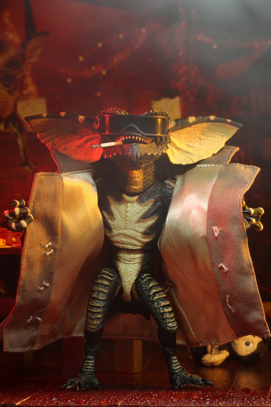 EAN 0634482306253 - NECA Ultimate Flasher Gremlin imagen 3