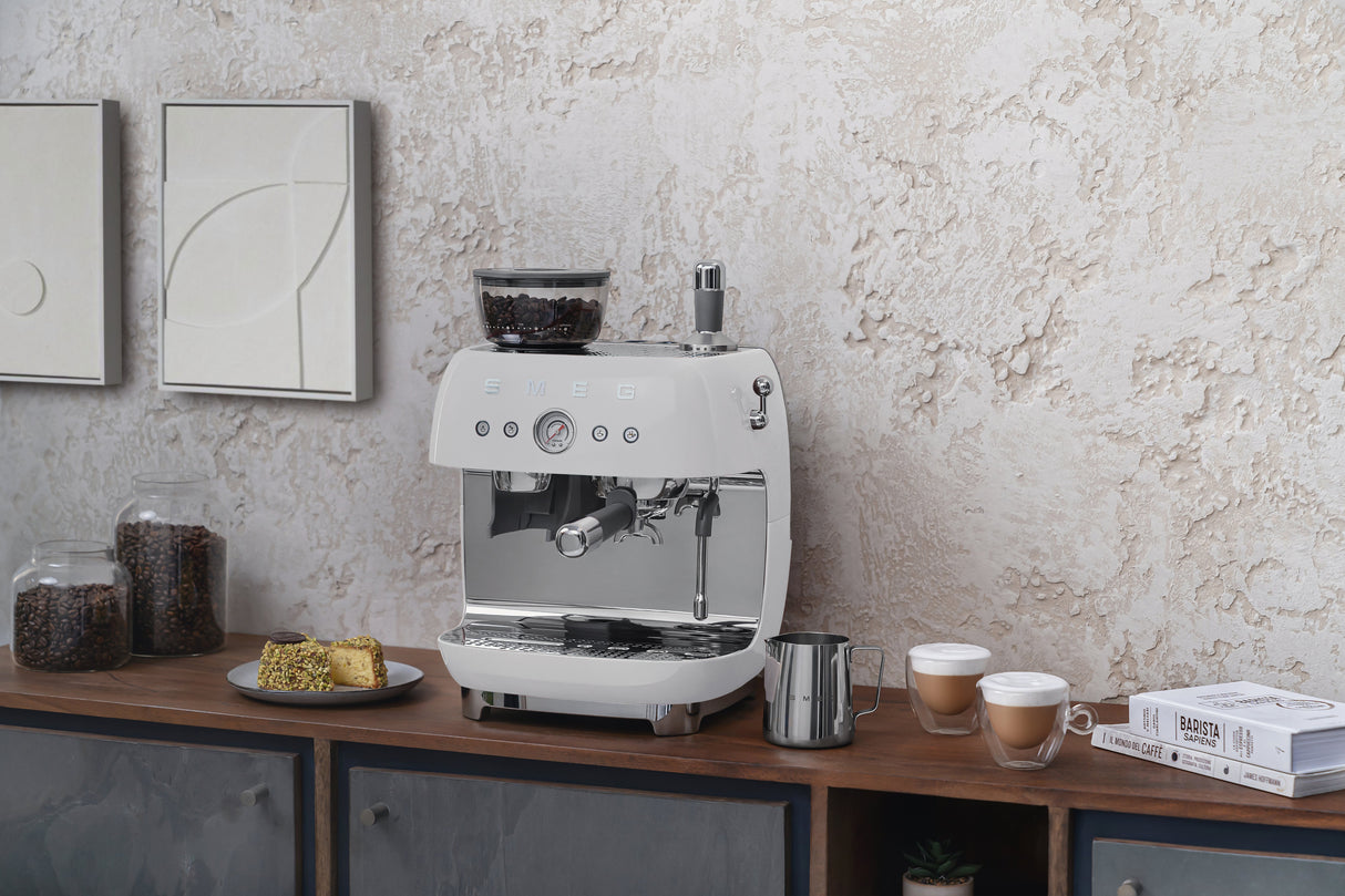 EAN 8017709329853 - Smeg EGF03WHEU cafetera eléctrica Manual Máquina espresso 2,4 L imagen 15