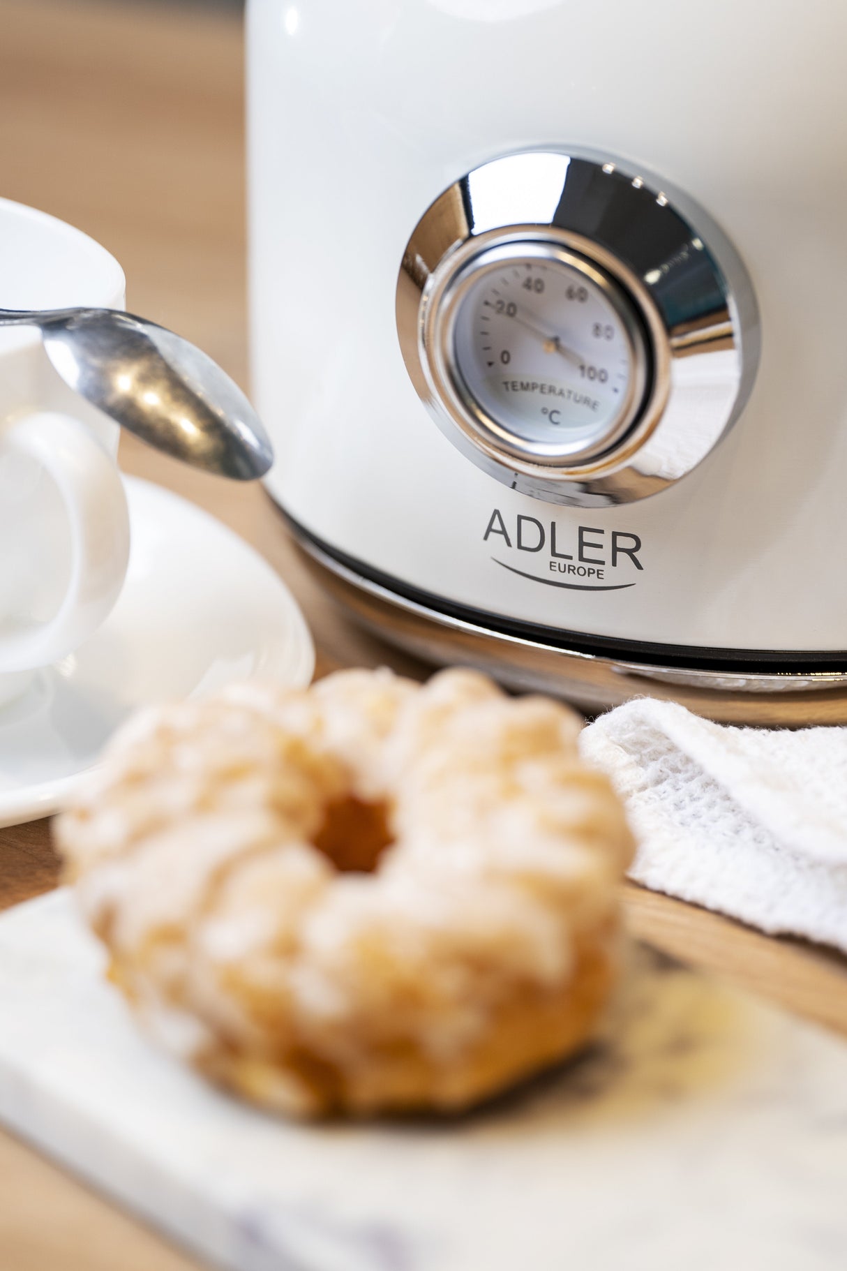 Hervidor Con Termometro Adler Ad 1346w Eléctrico Potencia 2200 W Capacidad 1,7 L Blanco