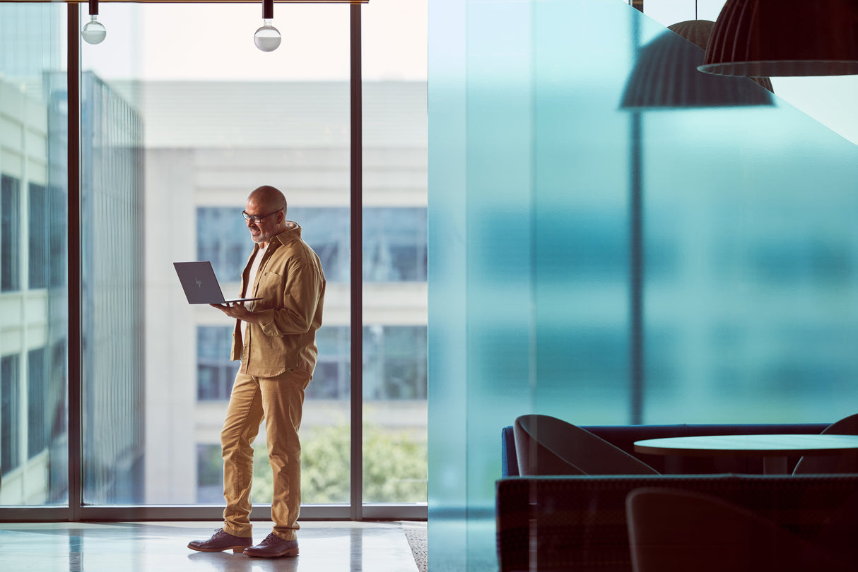 EAN 0198990505480 - HP EliteBook Ultra G1i Next Gen AI PC Wolf Pro Security Edition Copilot+ PC Intel Core Ultra 5 228V Portá imagen 11