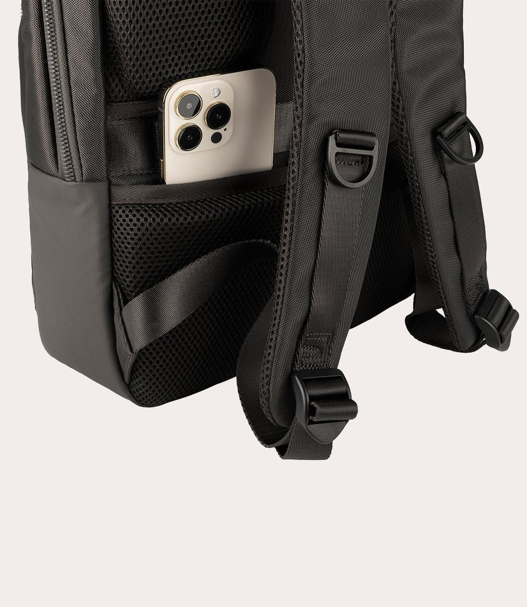 EAN 8020252118331 - Tucano Lunar 40,6 cm (16") Mochila Negro imagen 4