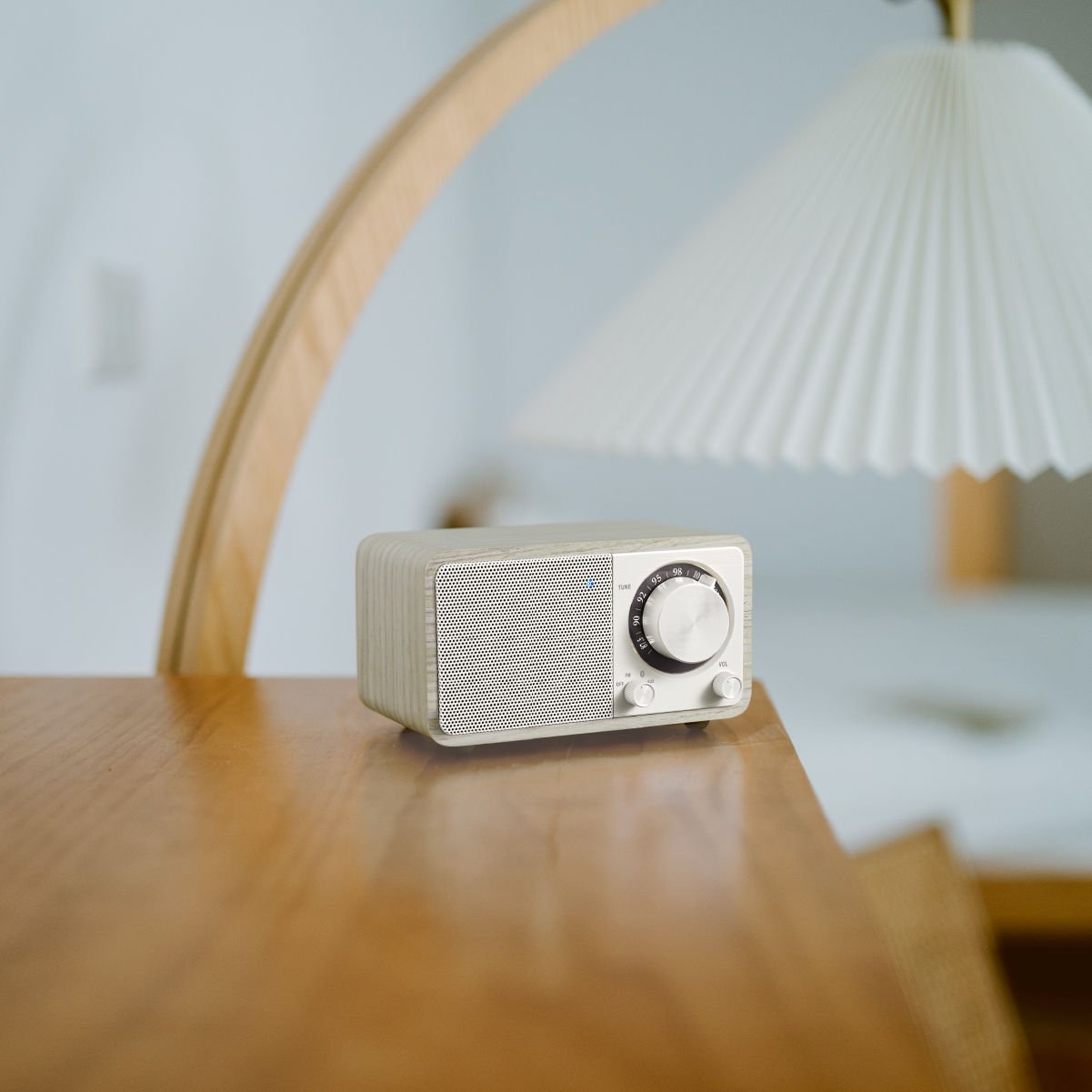 Sangean Wr-7 Plus Roble De Medianoche Radio Con Mueble De Madera Fm Bluetooth Aux