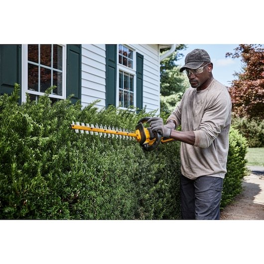 EAN 5035048748497 - DeWALT DCMHT573X1-QW corta-setos eléctrico Cuchilla doble 4,1 kg imagen 3