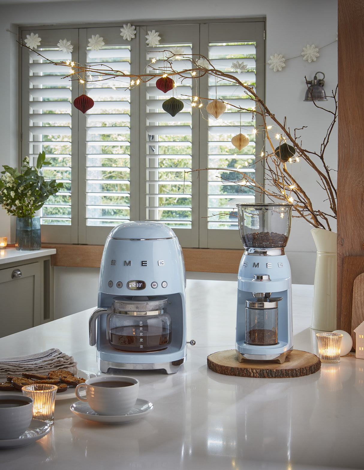 EAN 8017709280529 - Smeg DCF02PBEU cafetera eléctrica Totalmente automática Cafetera de filtro 1,4 L imagen 5