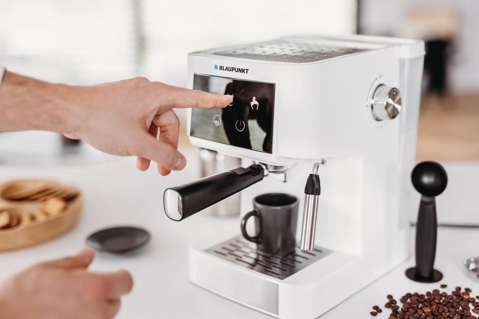 EAN 5901750506949 - Blaupunkt CMP501 cafetera eléctrica Máquina espresso 1,5 L imagen 5