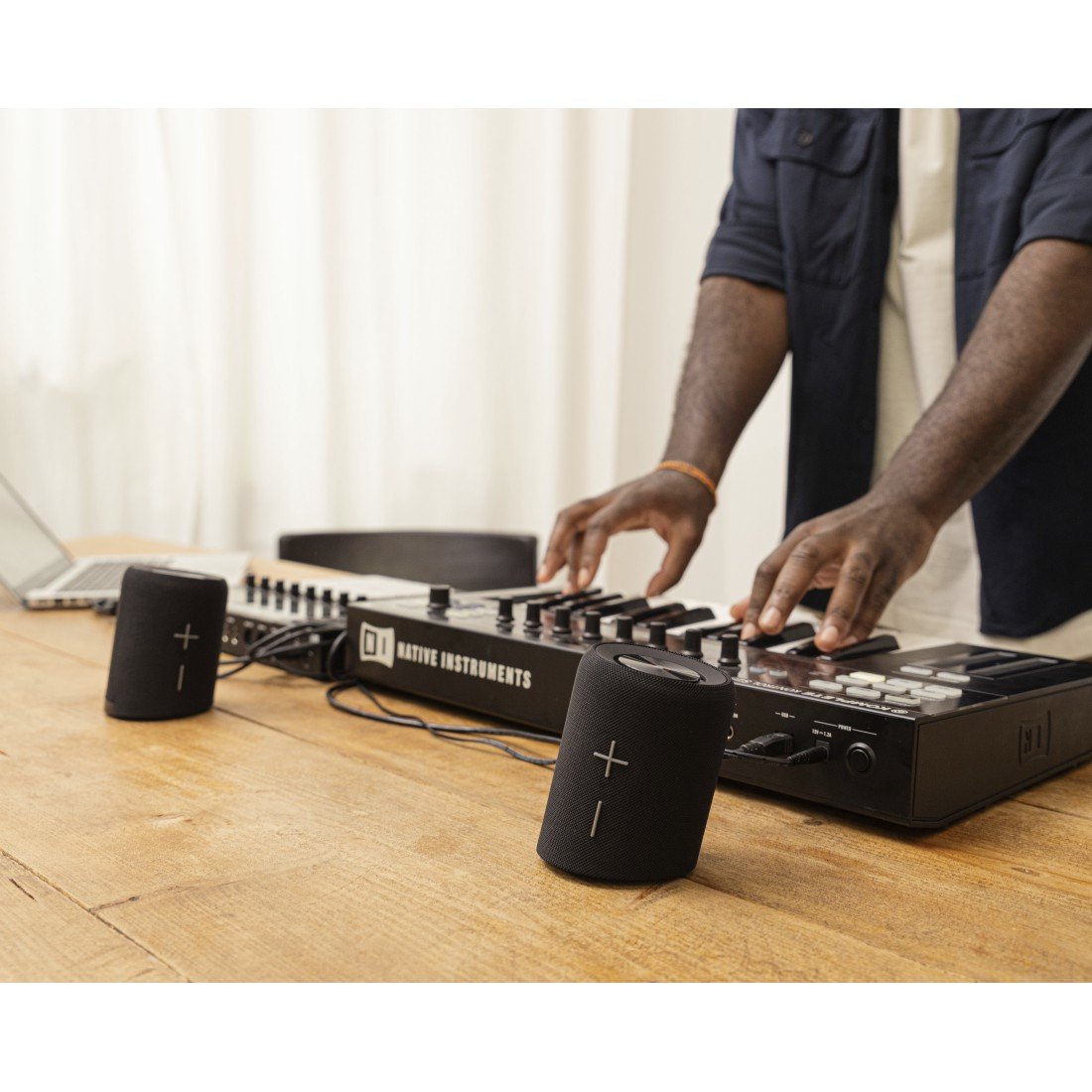 EAN 4047443497925 - Hama Twin 3.0 Altavoz portátil estéreo Negro 30 W imagen 17