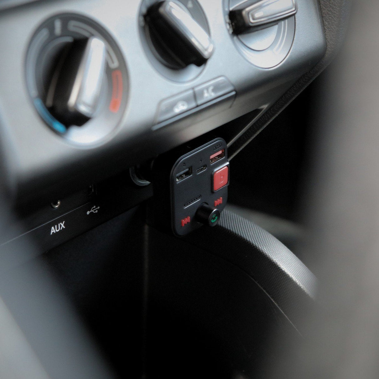 EAN 5901986047889 - Savio TR-15 Transmiter FM z Bluetooth 87,6 - 107,9 MHz Bluetooth/USB Negro imagen 12