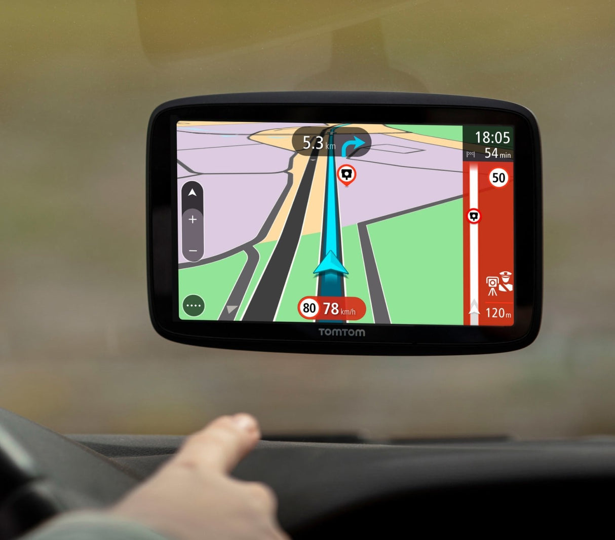 EAN 0636926106948 - TomTom GO Navigator navegador Portátil/Fijo 15,2 cm (6") Pantalla táctil Negro imagen 4