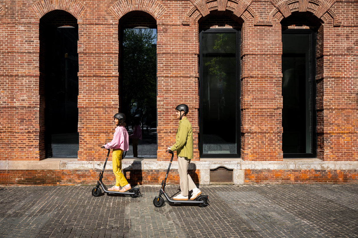 Patinete Electrico Ninebot By Segway E2 Plus E Ii 25 Kmh Negro