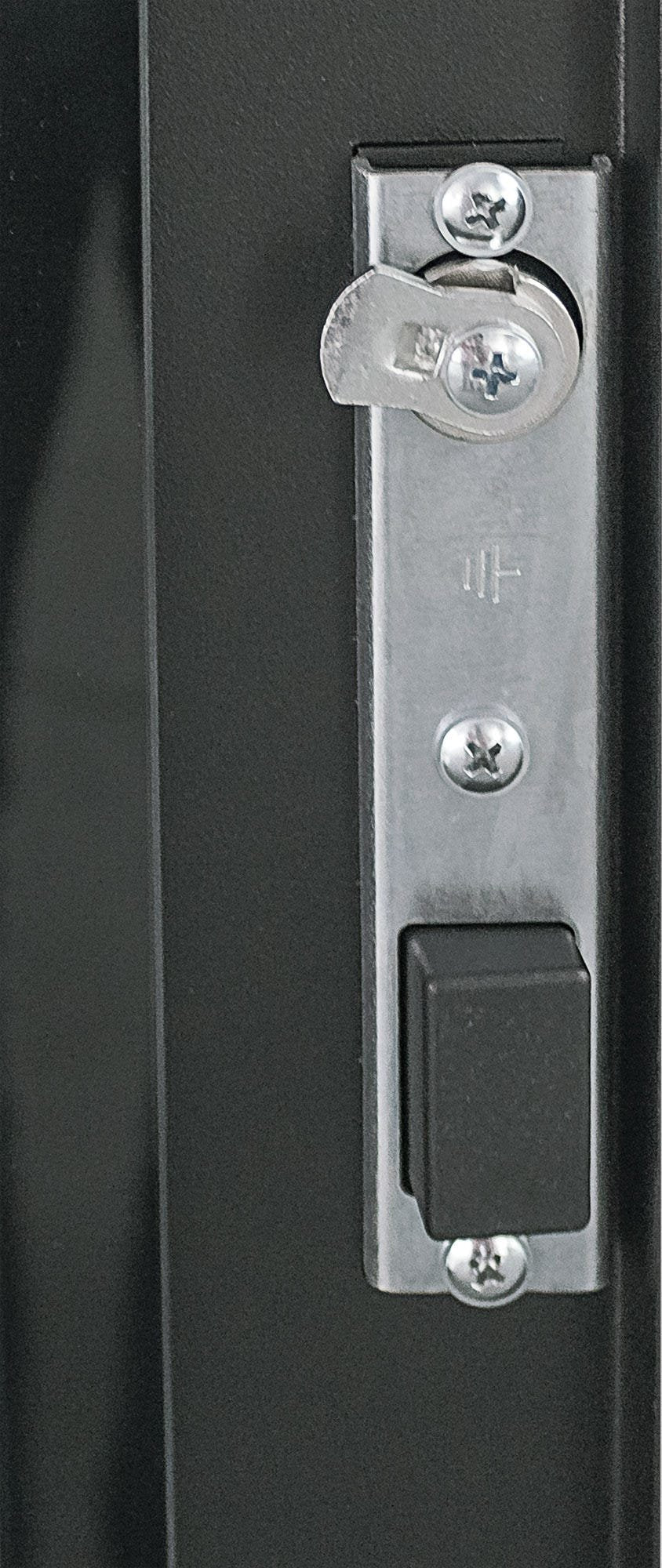 19" Network Cabinet - Free Standing, 22u, 600x600mm
