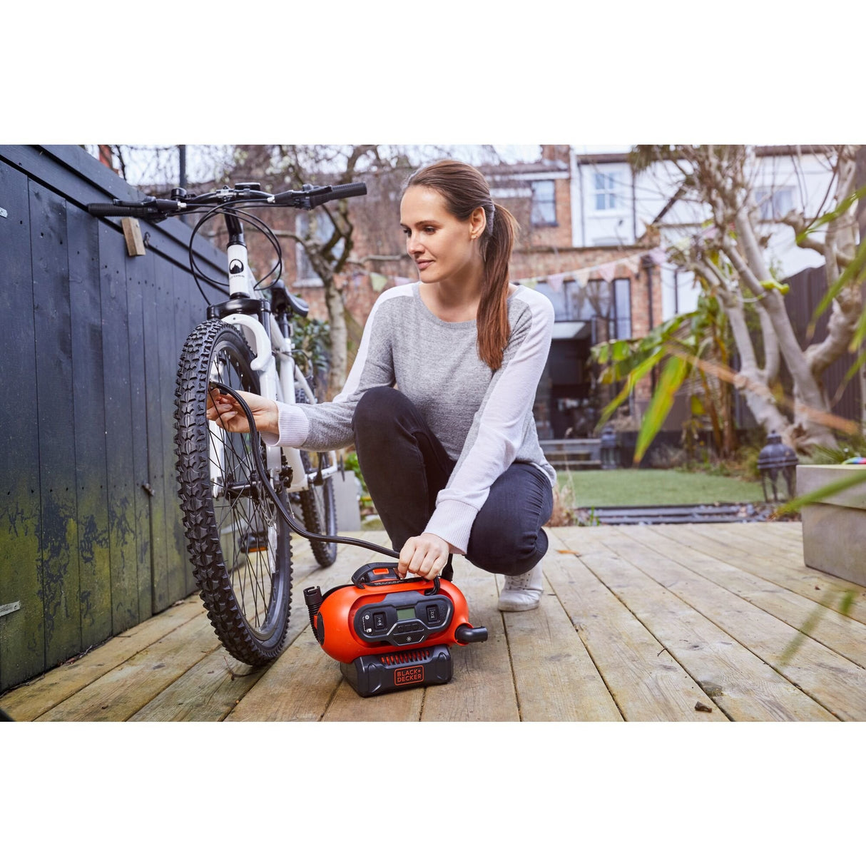 Black+Decker Compresor De Batería Bdcinf18n-Qs, 18volt, 11bar