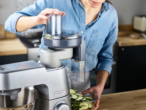 Procesador De Alimentos Kenwood Chef Xl Kvl4140s Plateado, 1.200 Vatios, Con Accesorio Batidor Y Cortador De Verduras 0w20011178