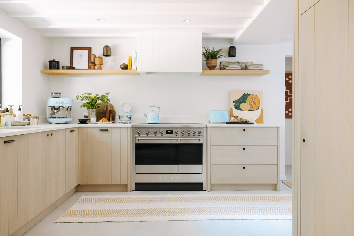 EAN 8017709227913 - Smeg KLF03PBEU tetera eléctrica 1,7 L 2400 W Azul imagen 5