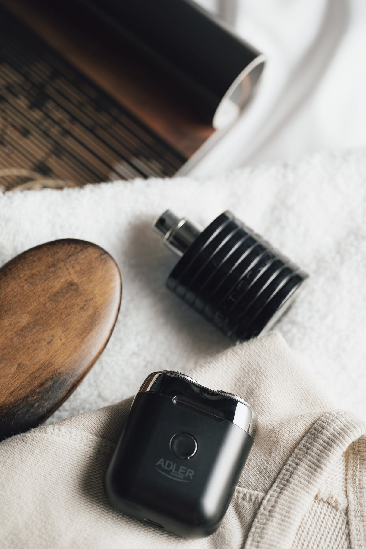 Afeitadora De Viaje Adler Ad 2936, Inalámbrica, Tiempo De Funcionamiento 35 Min, Negra