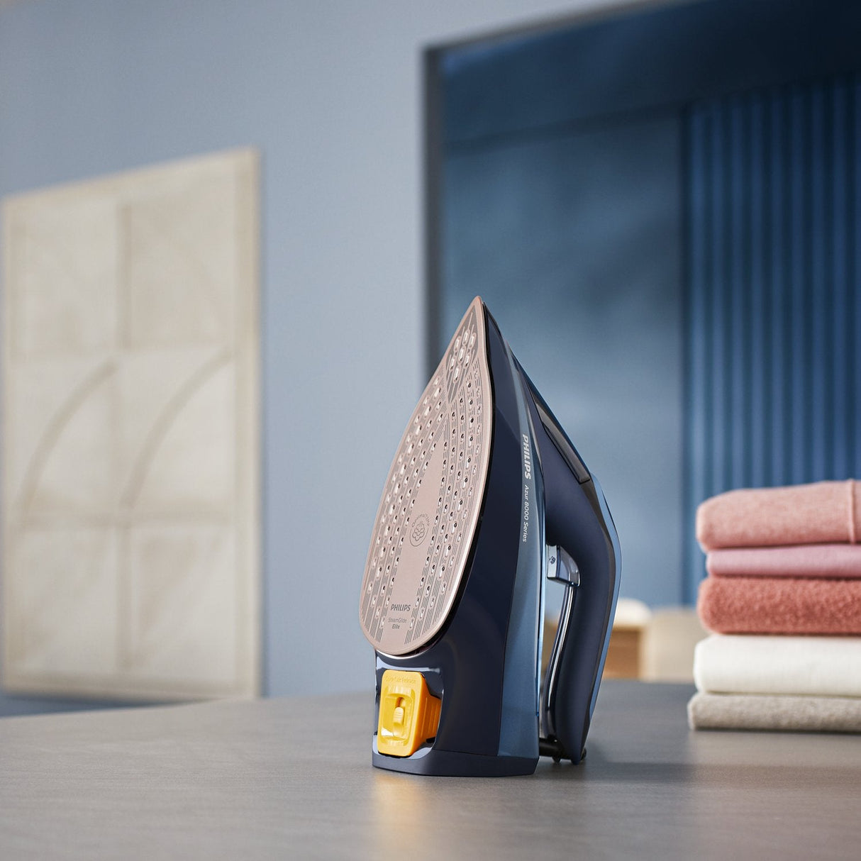 EAN 8720389004773 - Philips 8000 series DST8020/20 plancha Plancha a vapor Suela SteamGlide Elite 3000 W Azul imagen 2