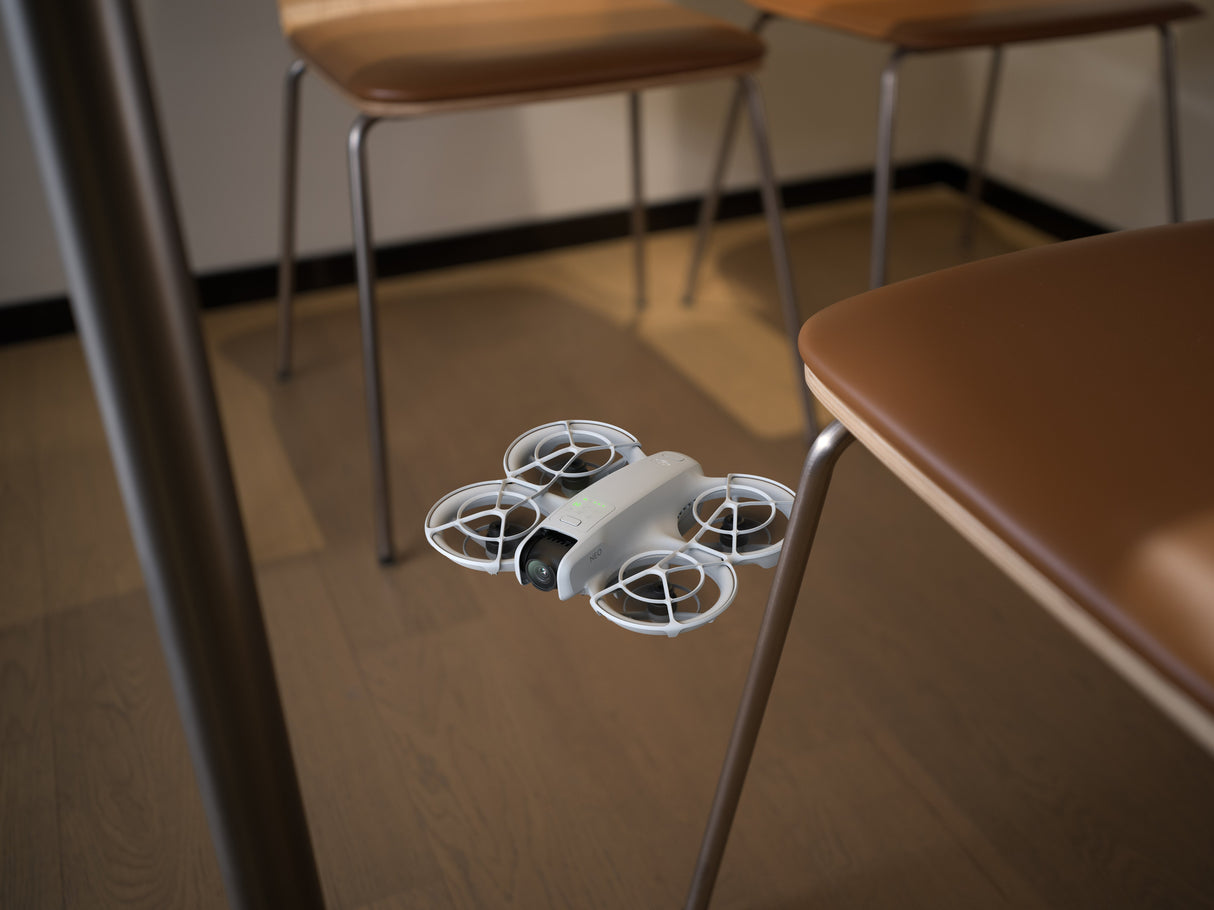 EAN 6941565988294 - DJI Neo Fly More Combo 4 rotores Cuadricóptero 12 MP 3840 x 2880 Pixeles 1435 mAh Negro, Blanco imagen 13