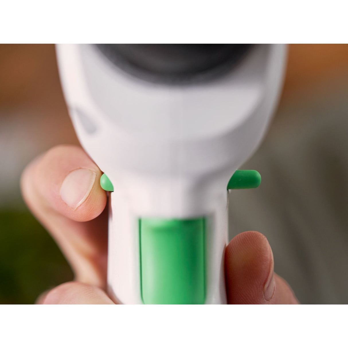 Taladro Atornillador A Batería Black+Decker Reviva, 12 Voltios Blanco/Negro, Batería De Ion De Litio Integrada 1,5 Ah Revdd12c-Qw