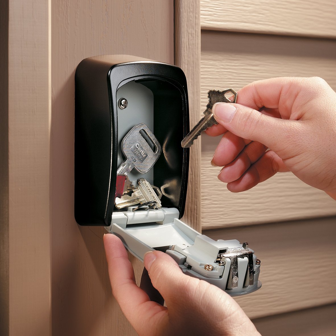EAN 0791963162019 - MASTER LOCK 5401EURD caja portallaves y organizador Metal Negro, Gris imagen 3