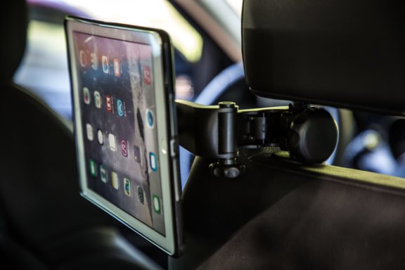 EAN 3700992505800 - Mobilis SOPORTE UNIV U.FIX TABL PARA REPOSACABEZA COCHE Soporte pasivo Tablet/UMPC Negro imagen 3