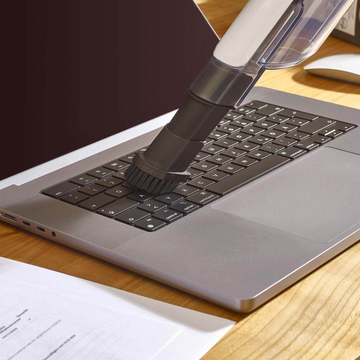 EAN 4008146043086 - Severin HV 7140 aspiradora de mano Negro, Blanco Sin bolsa imagen 7