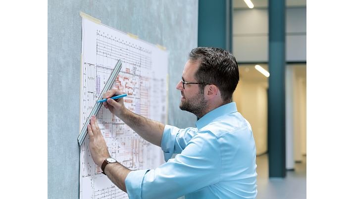 Tesa Crepe Gráfico Y De Fijación 25m 19mm