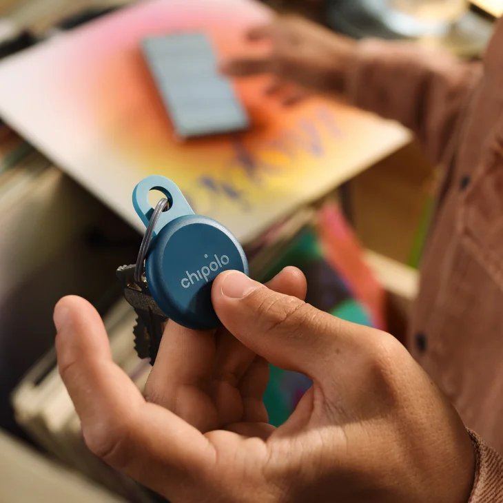 Chipolo Loop Rechargeable Tracking Tag Compatible With Apple Find My On Iphone Or Find Hub (Navy)