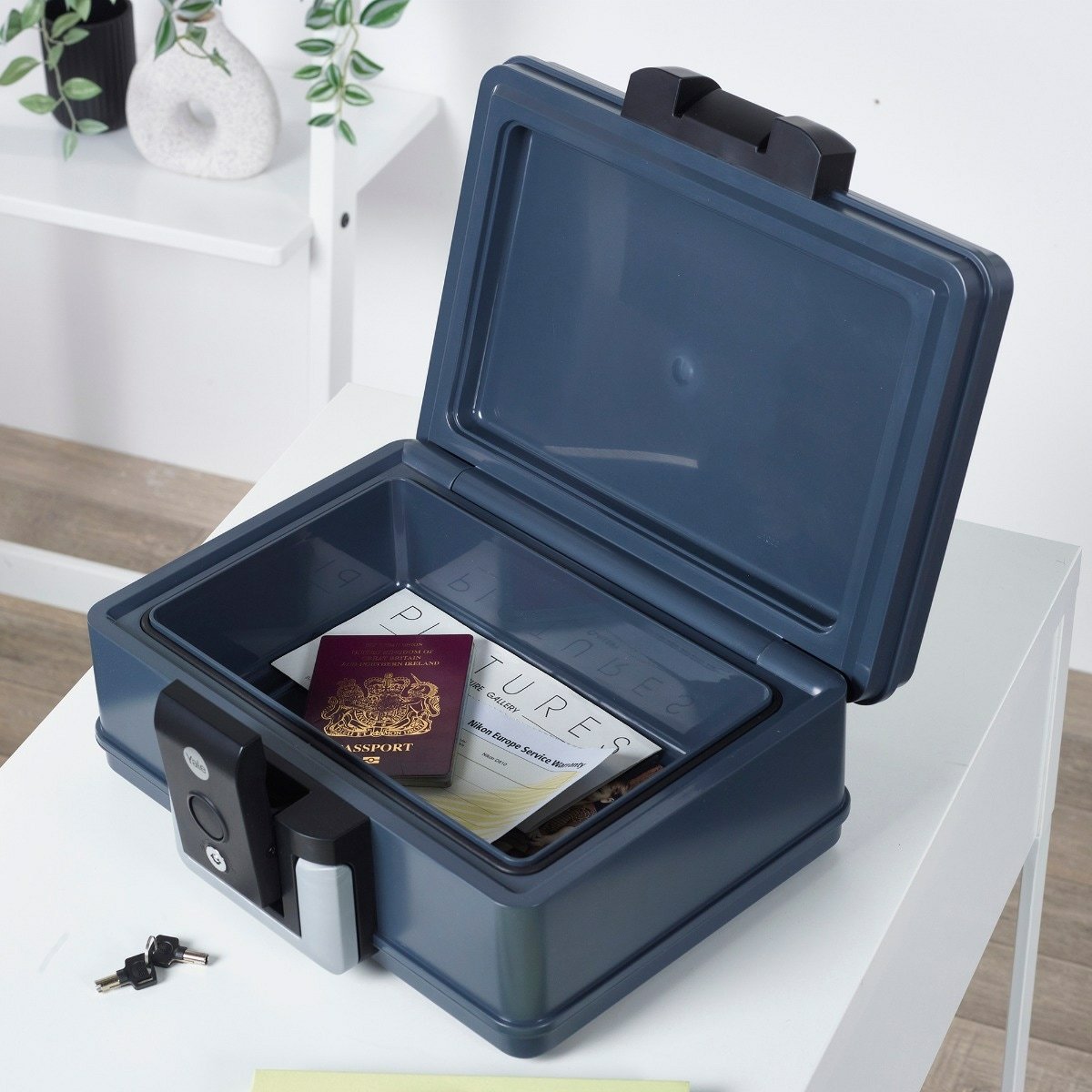 Caja De Seguridad Yale Yfwc/154/Kb1 Pequeña 4 L Plástico Gris