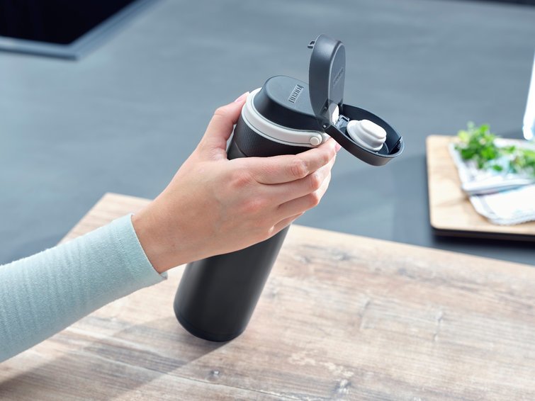EAN 4006501032713 - Leifheit 03271 taza de viaje 600 ml Negro Acero inoxidable imagen 3