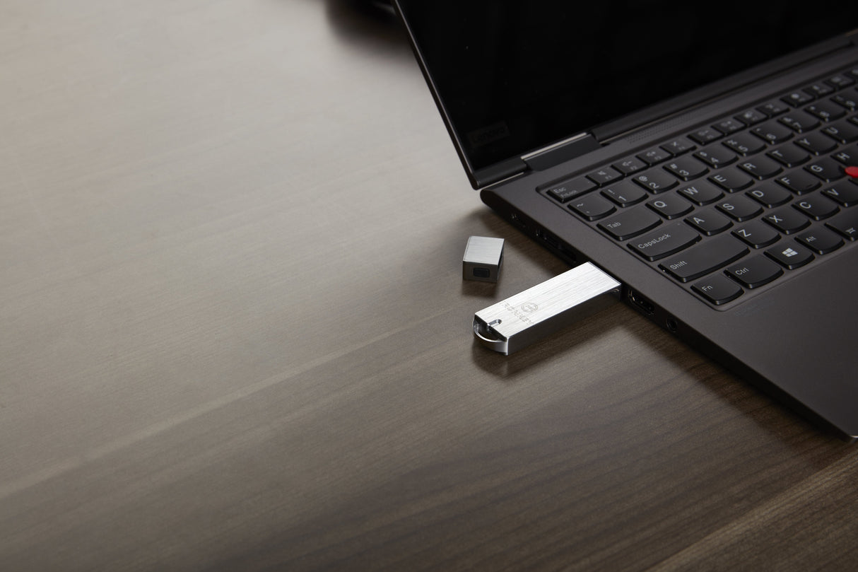 EAN 0740617255003 - Kingston Technology IronKey S1000 unidad flash USB USB tipo A 3.2 Gen 1 (3.1 Gen 1) Plata imagen 9