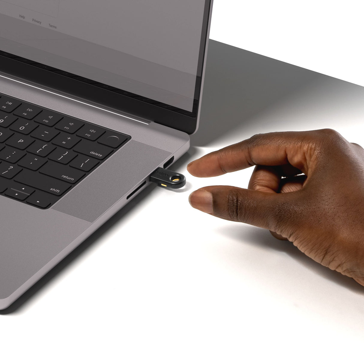 EAN 5060408461389 - Yubico YubiKey 5C FIPS imagen 5