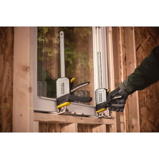 Stanley Fatmax Herramienta De Ensamblaje De Una Mano Tradelift, Paquete Doble Negro/Amarillo, 2 Piezas, Fuerza De Elevación 150 Kg Fmht83552-1