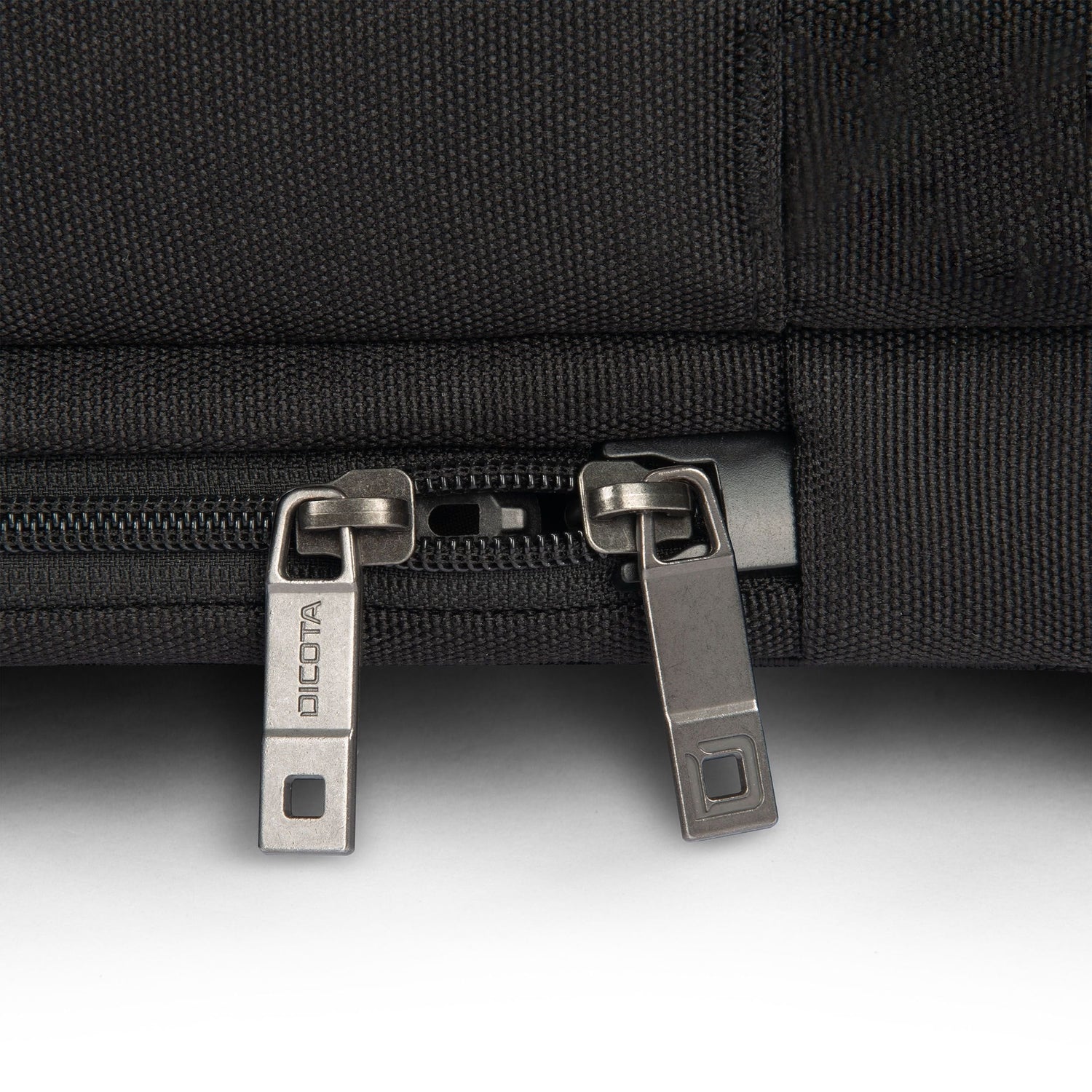 Dicota Slim Funda Five 12-14 Negro