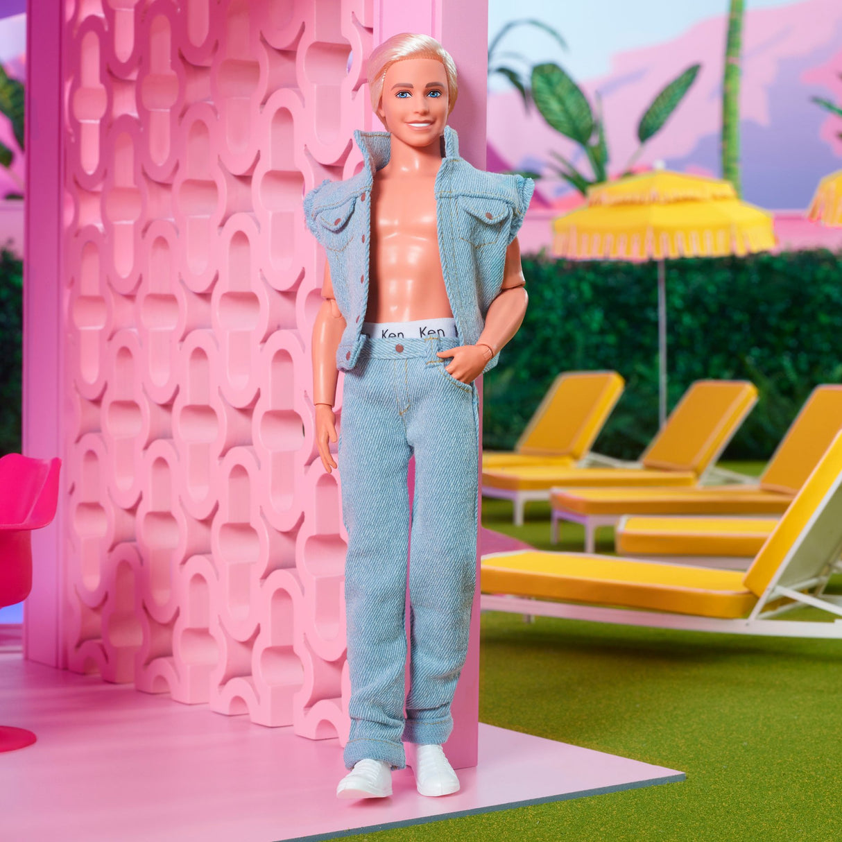 EAN 0194735174539 - Barbie Signature HRF27 muñeca imagen 4
