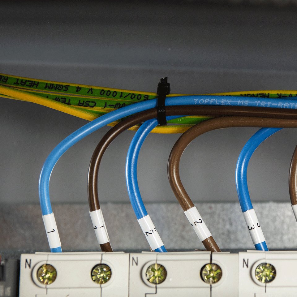 EAN 4977766835725 - Brother PT-E560BTSP impresora de etiquetas Transferencia térmica 180 x 180 DPI 30 mm/s Inalámbrico y alám imagen 11